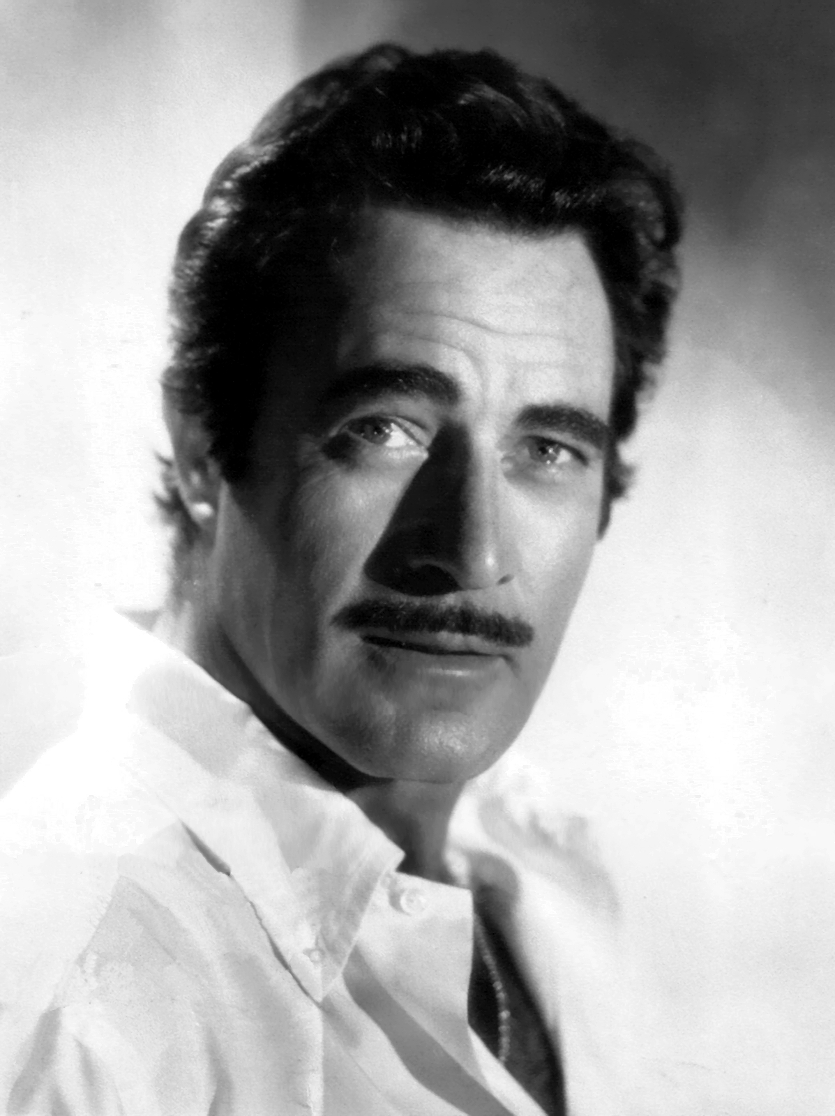 Roland Gilbert peoplecheck.de